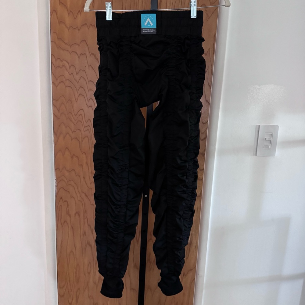 Agogie Black resistance +20 training leggings women size Large